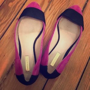 Chic pink and black flats